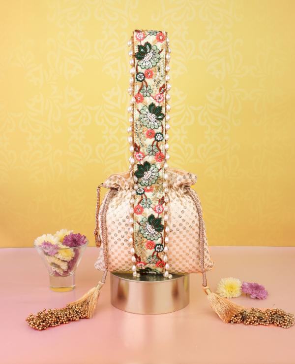 ROYAL POTLI-CREAM