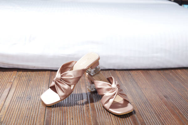 DIONEE FOOTWEAR